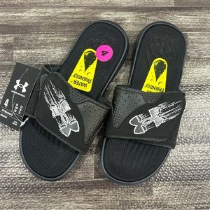 NW Unisex  / Youth Size 4 Under Armour Mercenary Slides Water Friendly in Black